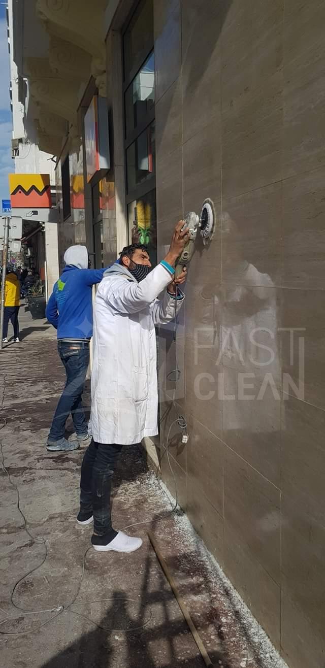 Marbre travertin murale Attijari banque