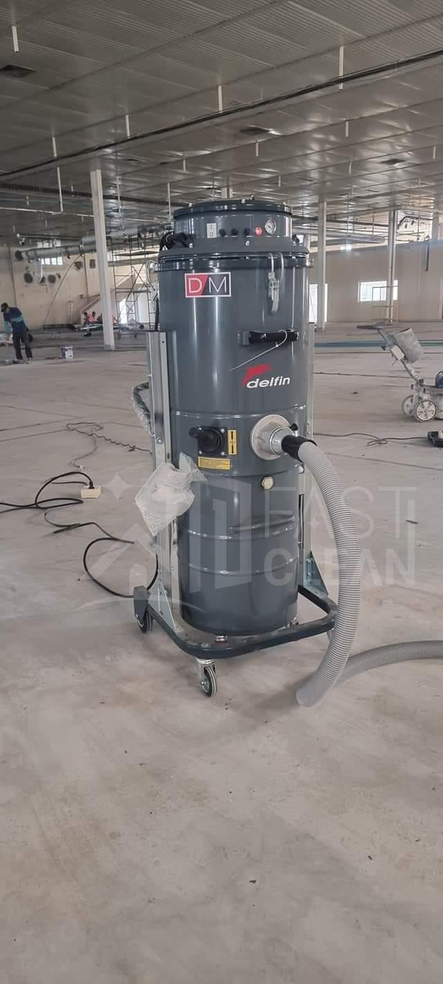 Poncage béton avec machine hugsvarna